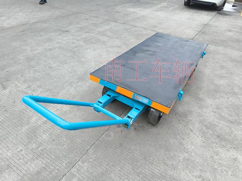 3吨小型九州网页版登录入口-九州（中国） 带橡胶垫工具车