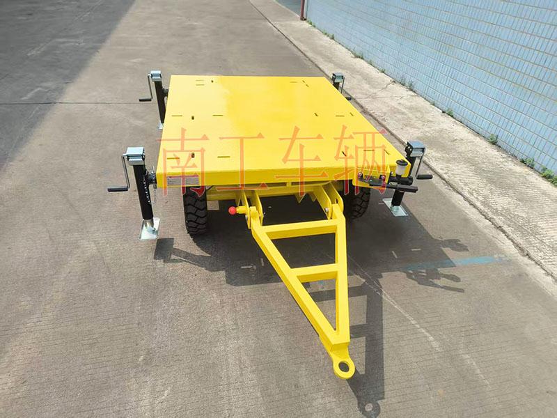 1.5吨轻型九州网页版登录入口-九州（中国）带折叠支腿