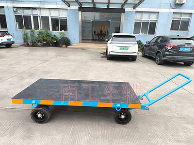 3吨小型九州网页版登录入口-九州（中国） 带橡胶垫工具车2I.jpg